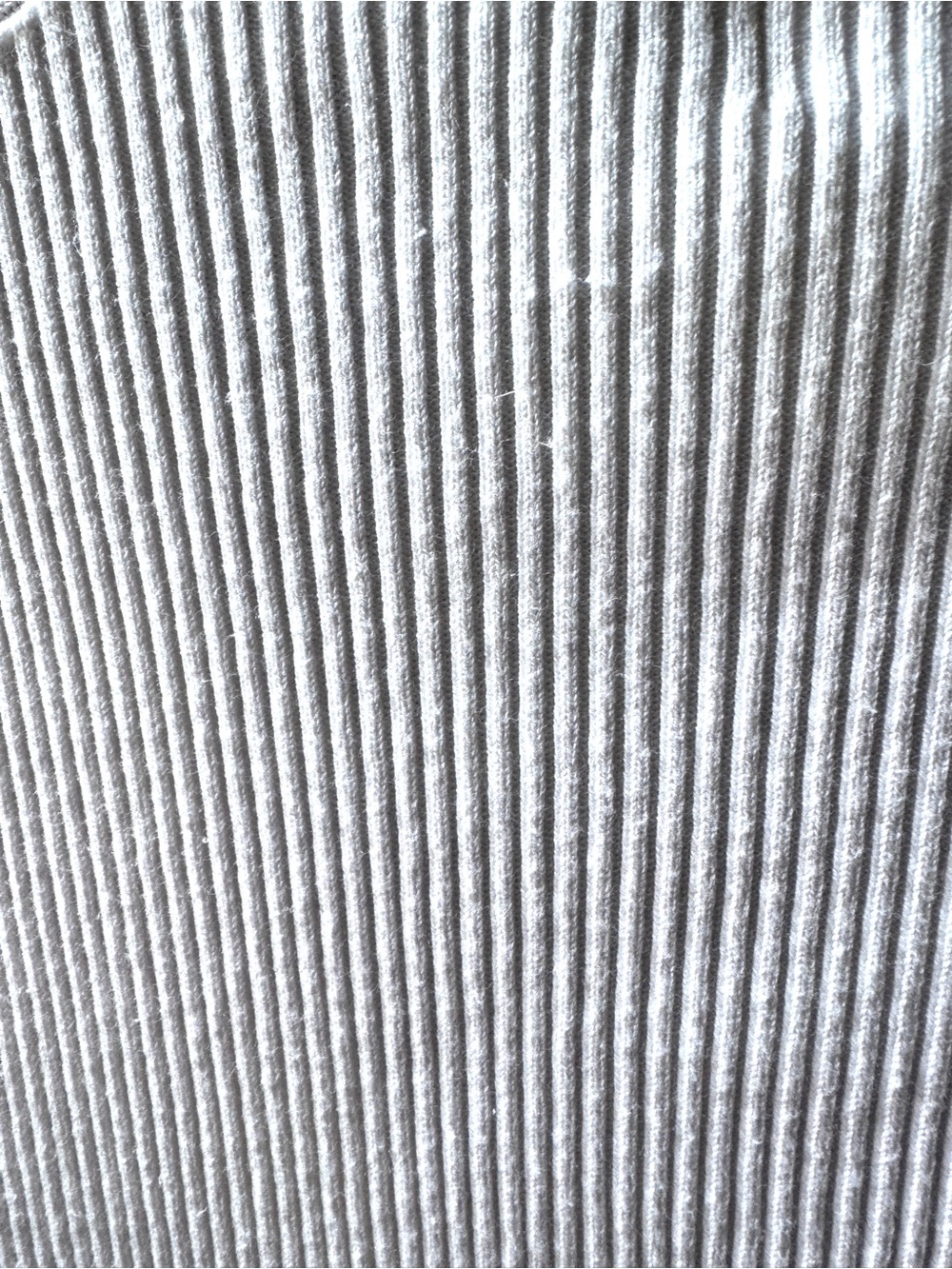 Women's White Ribbed V-Neck Button-Front Sweater - Picture 4 of 5